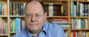 Peer Steinbrück verspottet Pflege-Bahr