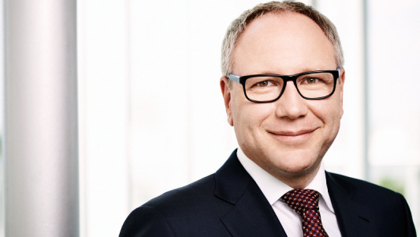 Axa-Chefsessel: Vollert von der Allianz folgt auf Buberl Axa-Chefsessel: Vollert von der Allianz folgt auf Buberl