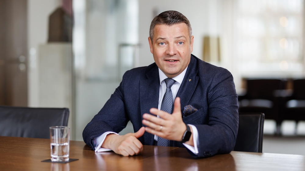 Mario Freis ist Vorstandsvorsitzender der OVB Holding AG (CEO, Vertrieb)