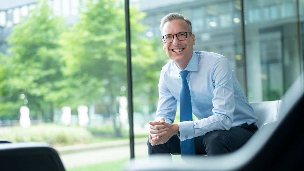 Christoph Jurecka soll den Vorstandsvorsitz der Munich Re übernehmen und tritt damit die Nachfolge von Joachim Wenning an.