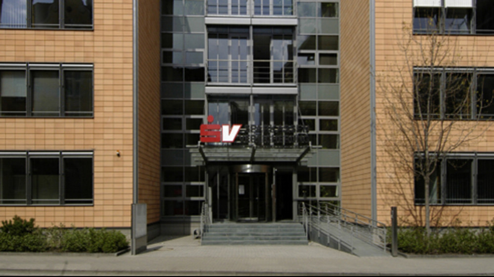 Obwohl die Branche zur Konsolidierung drängt, sind Fusionen bei den öffentlichen Versicherern unwahrscheinlich, zeigt eine Untersuchung der Rating-Agentur Fitch.