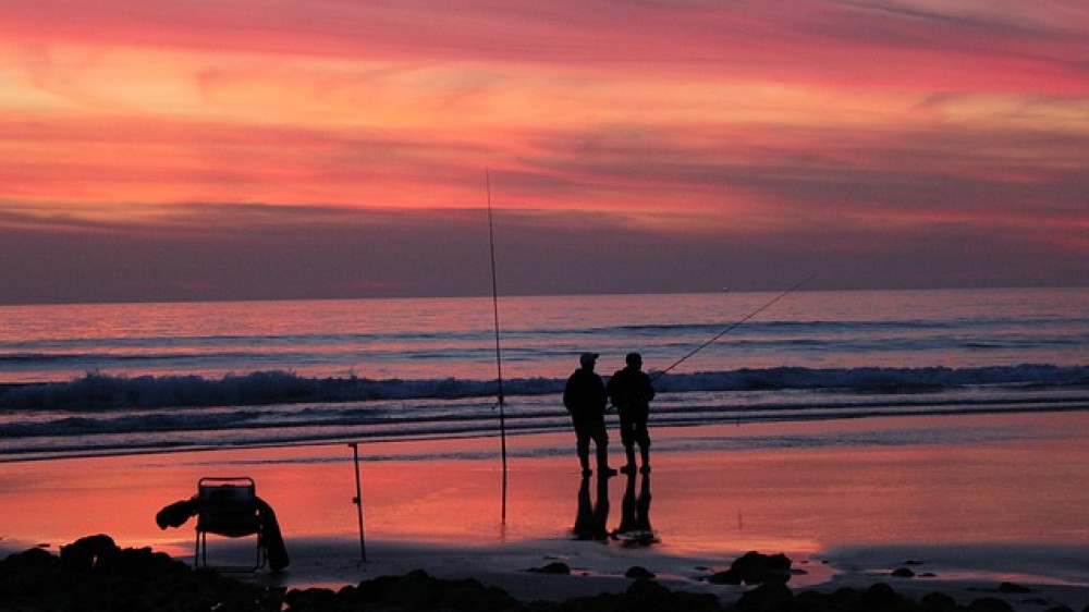 Damit aus dem Traumurlaub in Spanien kein Alptraum wird, sollten sich Urlauber gut vorbereiten. Eine Auslandskrankenversicherung kann dabei gute Dienste leisten.