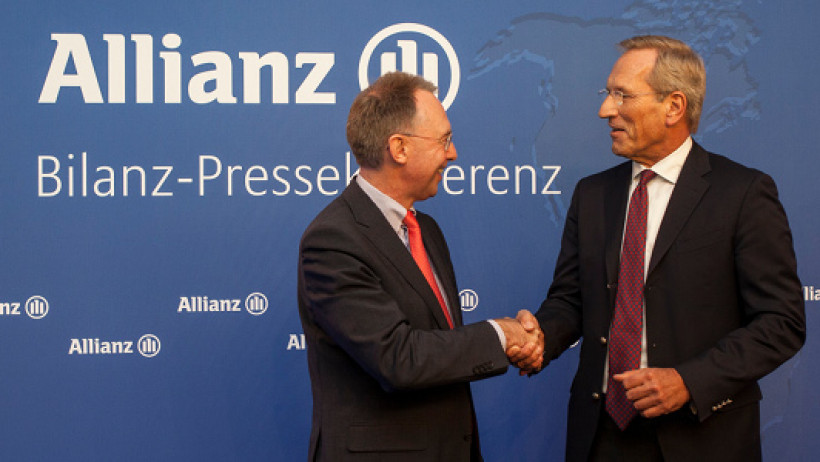 Allianz Gewinn sinkt, Umsatz steigt & Pimco schwächelt Allianz Gewinn sinkt, Umsatz steigt & Pimco schwächelt