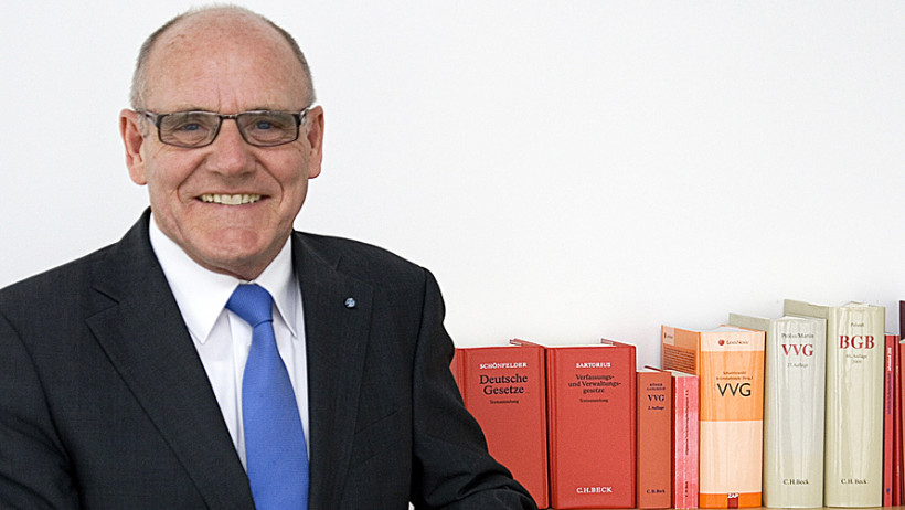 Günter Hirsch Ombudsmann Versicherungen Günter Hirsch Ombudsmann Versicherungen
