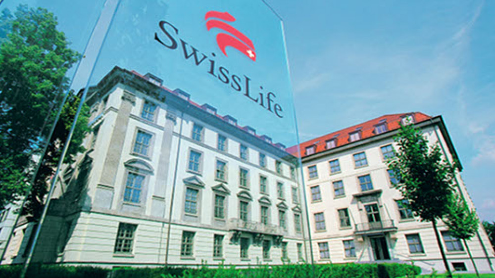 SwissLife startet Altersvorsorge mit Vermögensübertragungsoption.
