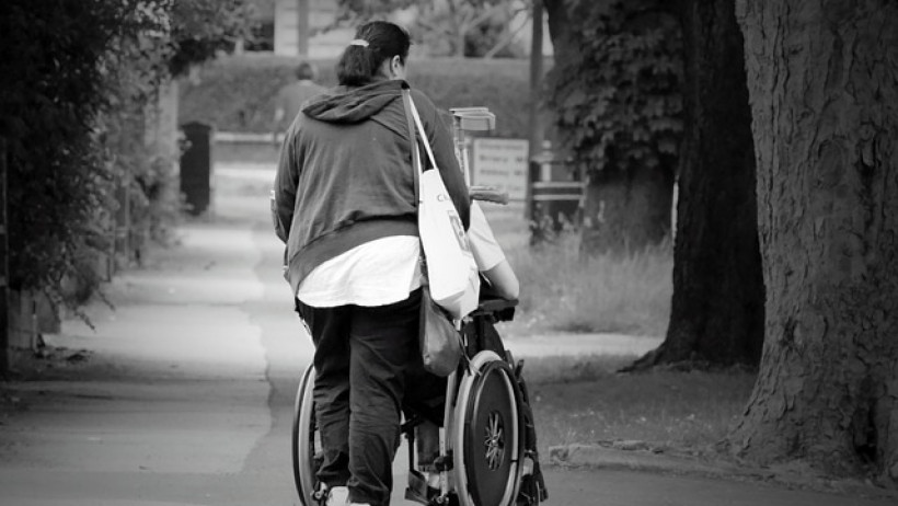 Pflegezeit - Voraussetzung, Beantragung, Versicherung Pflegezeit - Voraussetzung, Beantragung, Versicherung