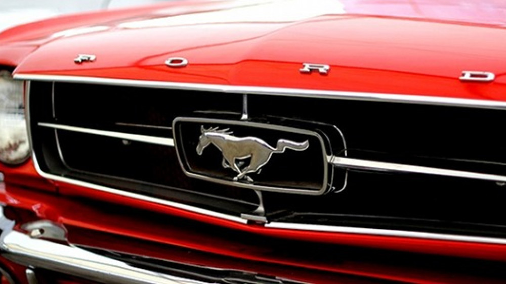 Allianz und Ford kooperieren. Auto-Versicherung kommt ab Oktober.