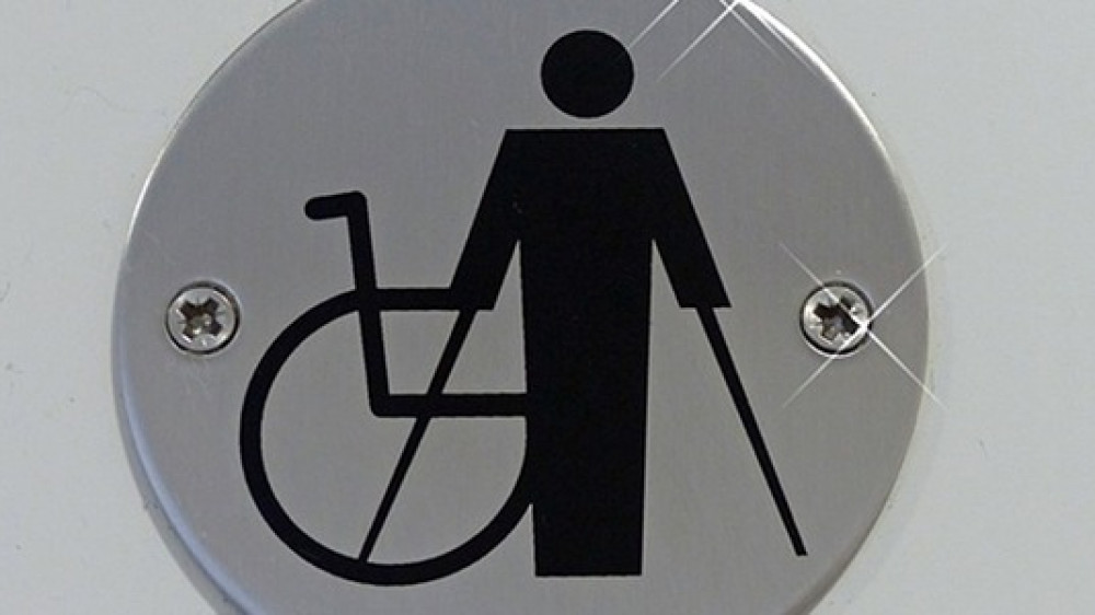 Vor allem junge Menschen beschäftigen sich zunehmend mit dem Thema Berufsunfähigkeit.