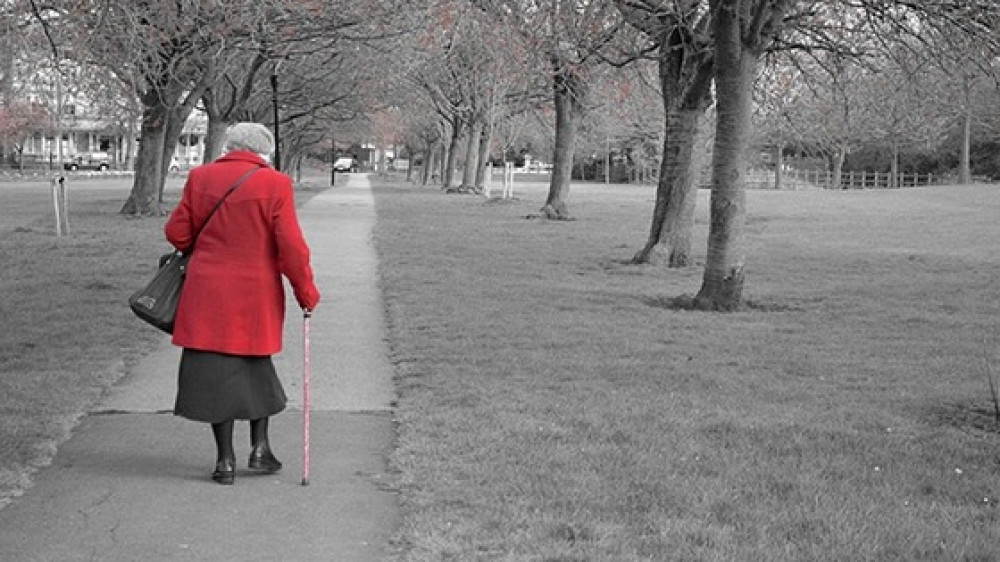 Angehörige in gerader Linie müssen finanziell einspringen, wenn eine Person zum Pflegefall wird (Symbolfoto)