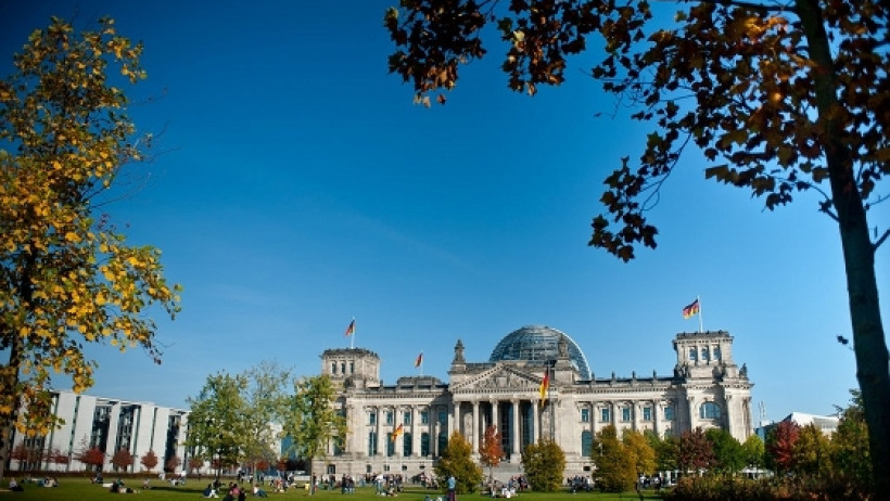 Bundestag - Scheinselbstständige als billige Arbeitskräfte ausgenutzt? Bundestag - Scheinselbstständige als billige Arbeitskräfte ausgenutzt?