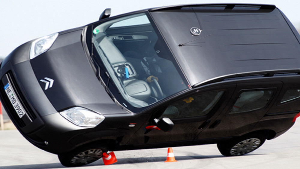 Automobilclub ADAC bietet eine Neupreisentschädigung für 5 Jahre an