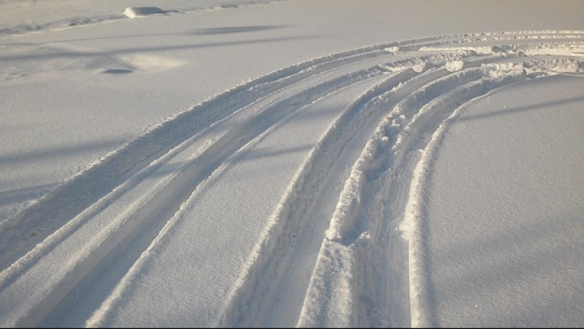 Kfz-Versicherung: Richtiges Verhalten bei kleinen Winterunfällen mit dem Auto Kfz-Versicherung: Richtiges Verhalten bei kleinen Winterunfällen mit dem Auto