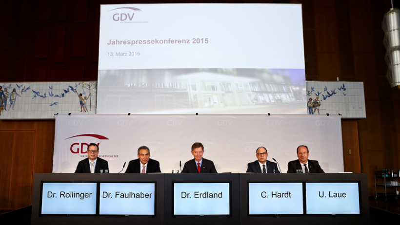GDV - Versicherungen ziehen Bilanz. Noch keine Allianz-Autobahn GDV - Versicherungen ziehen Bilanz. Noch keine Allianz-Autobahn