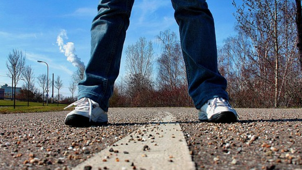 Um Projekte zur Infrastruktur in Deutschland zu finanzieren und mehr Investitionskapital zu haben, sollte man auch private Sparer gewinnen. Das schlägt eine Expertenkomission vor.