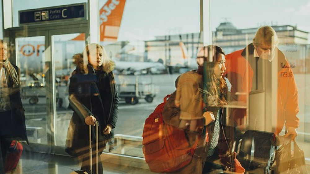 Reiserücktrittsversicherung: Ab wann gilt eine Reise als angetreten? Beim Check-in zu Hause am Computer oder bei Anwesenheit auf dem Flughafen?