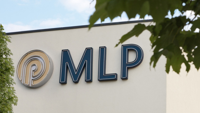 MLP erwirbt Domcura Gruppe MLP erwirbt Domcura Gruppe