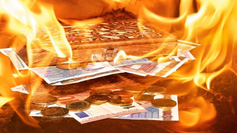 Geld im Feuer Geld im Feuer