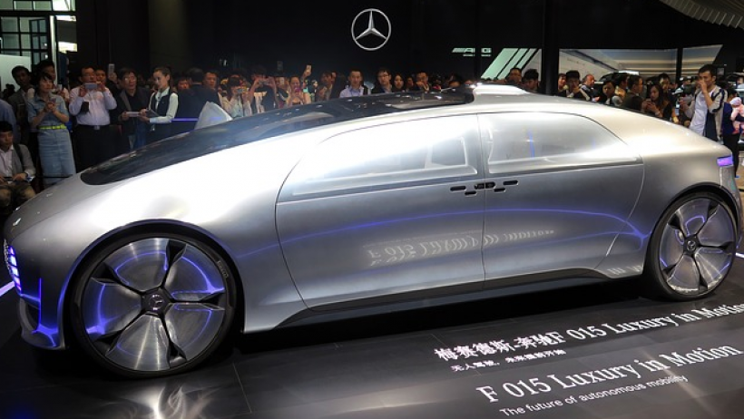 Kfz-Versicherung 2030 - Mehr Prämie, weniger Maklerumsatz Kfz-Versicherung 2030 - Mehr Prämie, weniger Maklerumsatz