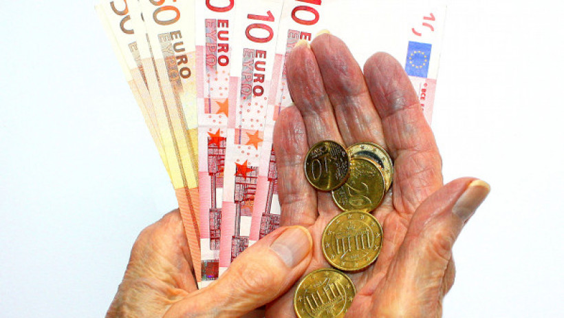 In der Gesamtbetrachtung über alle Varianten der Riesterverträge sind diese gewachsen. In der Gesamtbetrachtung über alle Varianten der Riesterverträge sind diese gewachsen.