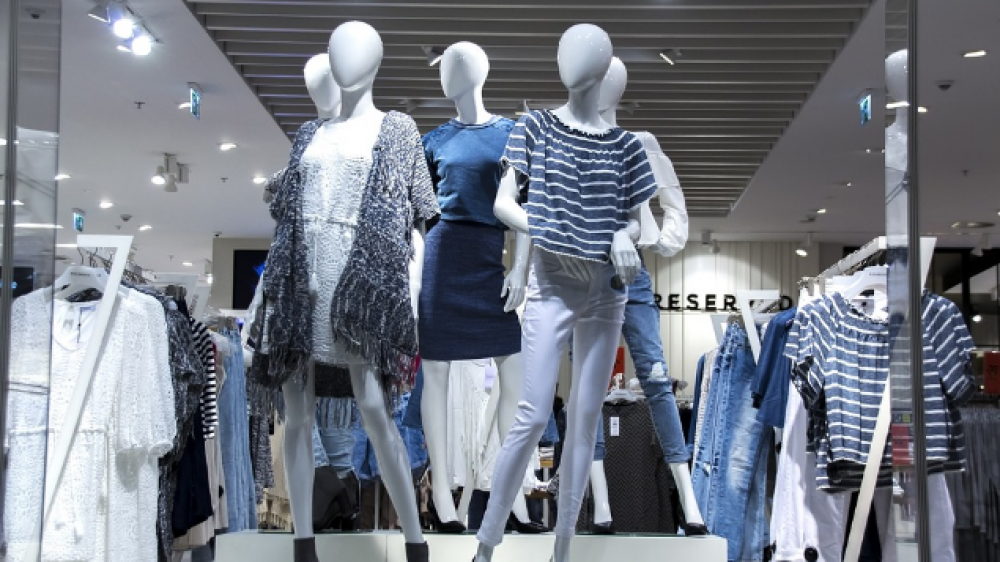 Nicht nur beim Kauf von Kleidung spielen Emotionen eine wichtige Rolle - auch bei Finanzprodukten (Symbolbild).