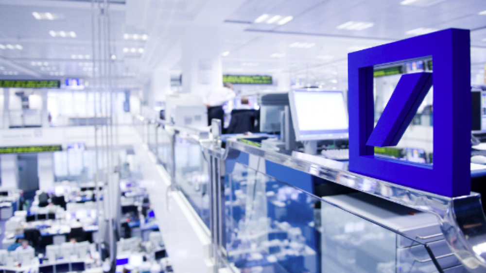 In der digitalen Zukunft angekommen? Die Deutsche Bank verärgert ihre Kunden mit scheinbaren Doppelabbuchungen.