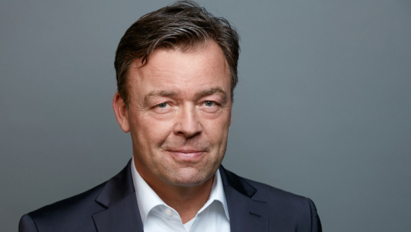 Christian Hein neuer Leiter des AXA Exklusivvertriebs Christian Hein neuer Leiter des AXA Exklusivvertriebs