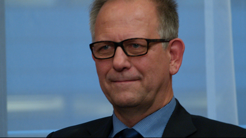 Jürgen Dumschat, Jahrgang 1955, ist auf das Thema vermögensverwaltende/alternative Fonds fokussiert.