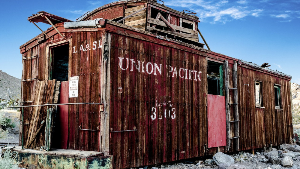 Nicht jedes Haus taugt als Kapitalanlage - viele Kunden haben sich überteuerte Schrottimmobilien andrehen lassen (Symbolbild).