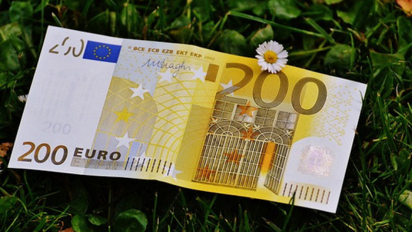 Provisionsdeckel könnte Provisionen und Vertriebe eindämmen Provisionsdeckel könnte Provisionen und Vertriebe eindämmen