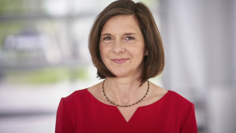 Grüne wollen Politiker und Beamte in Rentenkasse zwingen Grüne wollen Politiker und Beamte in Rentenkasse zwingen