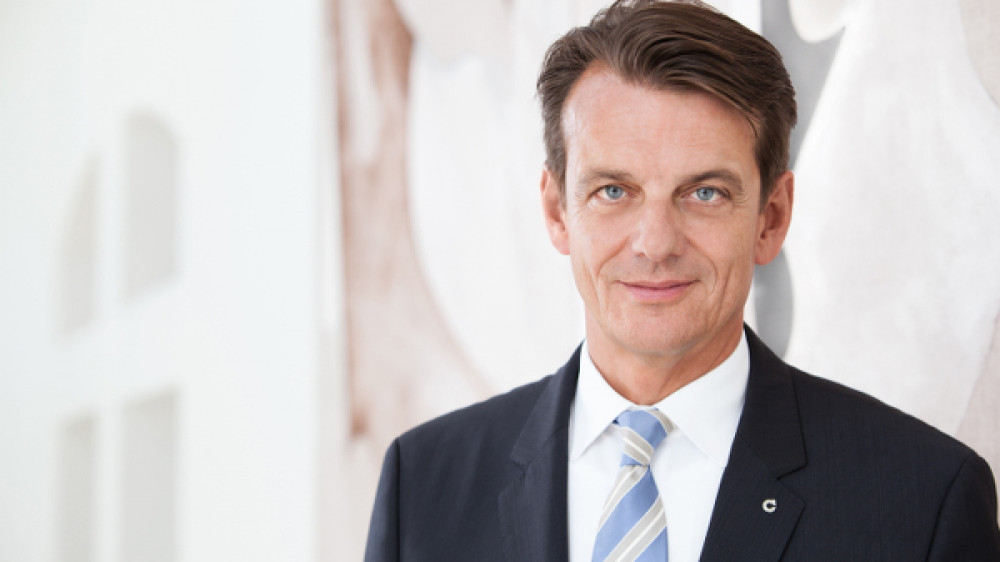 Dr. Marcus Kremer ist Vorstand Kranken im Continentale Versicherungsverbund. Im Führungsgremium ist er für die Versicherungstechnik und das Produktmanagement der Krankenversicherung zuständig.