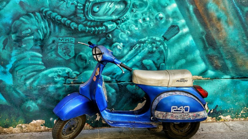 Mopedversicherung - Mopeds und Mofas müssen ab 1. März blau tragen Mopedversicherung - Mopeds und Mofas müssen ab 1. März blau tragen