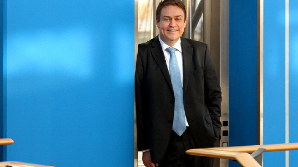 Bewusstsein für die Honorarberatung wird dann eintreten, wenn die Verbraucher sich mit den Kosten ihres provisionsbasierten Tarifs beschäftigen, sagt VDH-Gründer Dieter Rauch.