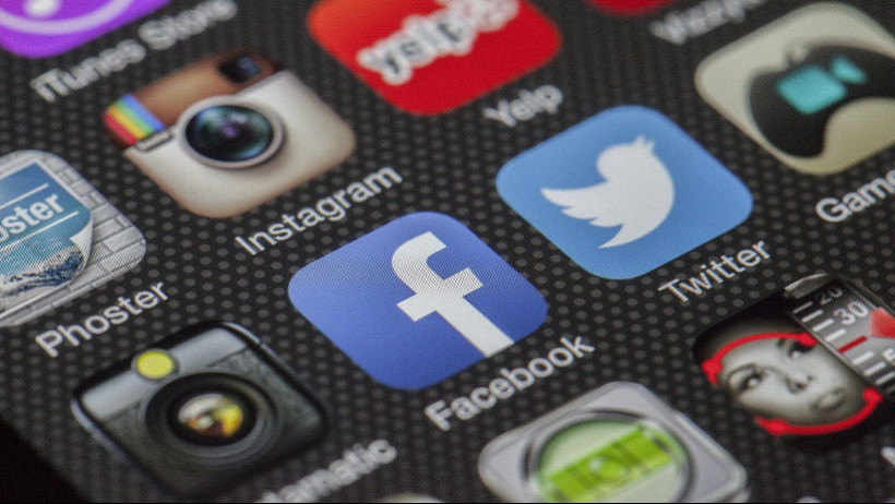 Versicherung - Fast jeder Dritte würde bei Amazon, Facebook, Google & Co. Policen kaufen Versicherung - Fast jeder Dritte würde bei Amazon, Facebook, Google & Co. Policen kaufen