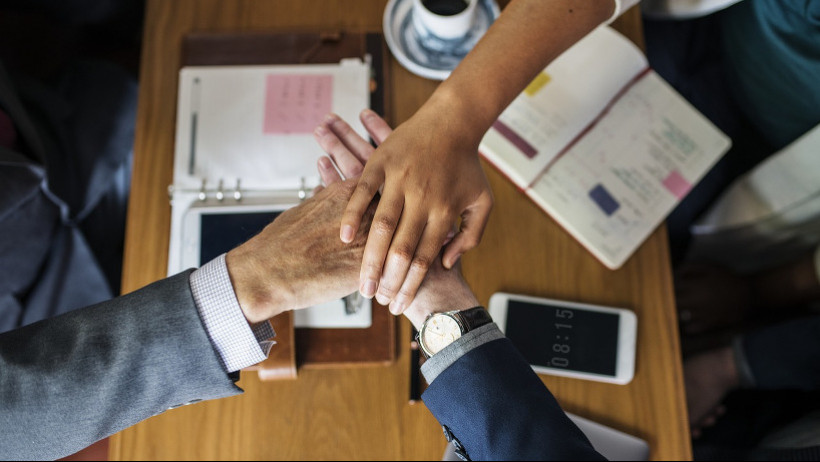 Allianz und Generali kooperieren mit UniCredit Allianz und Generali kooperieren mit UniCredit