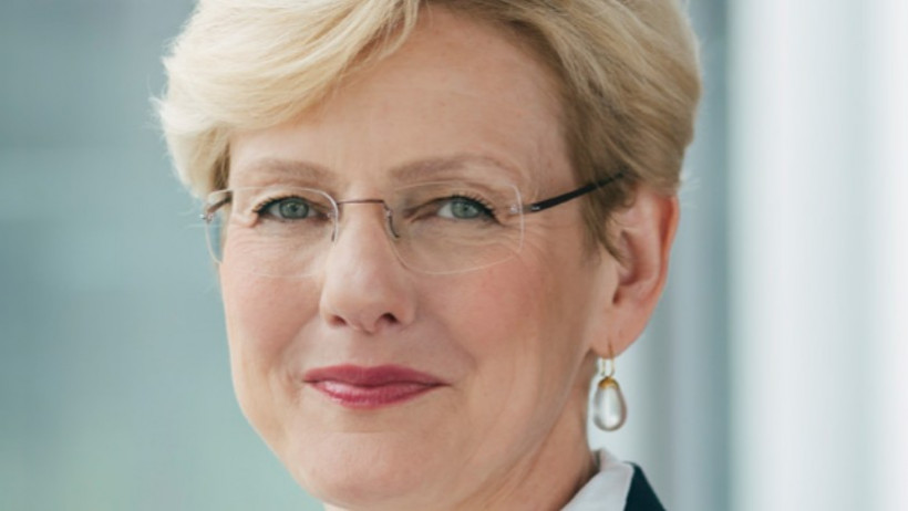 Ergo verkleinert Vorstand, Sebold-Bender geht Ergo verkleinert Vorstand, Sebold-Bender geht