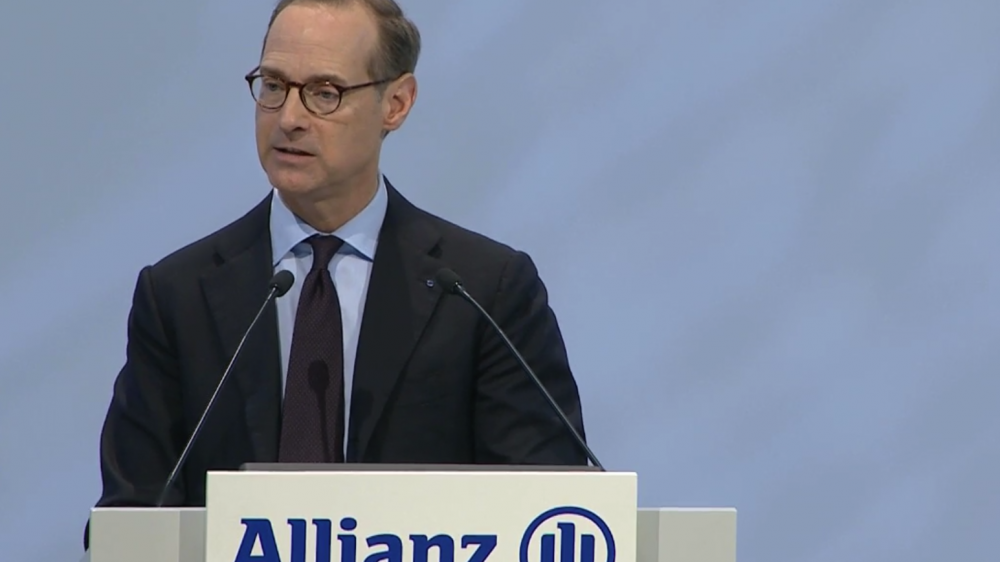 Oliver Bäte spricht auf der Hauptversammlung der Allianz am 8. Mai in München.