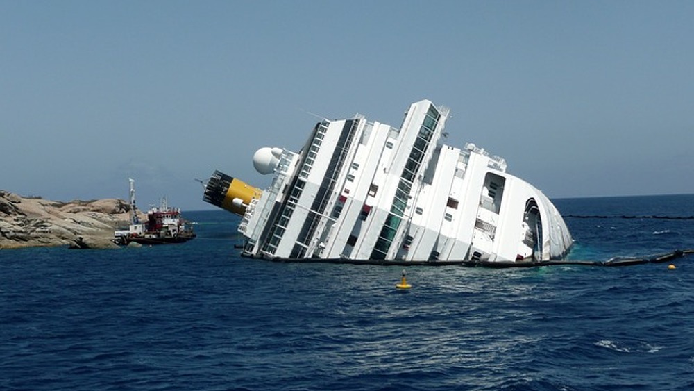 Durch Unglücke wie jenem des Kreuzfahrtschiffs Costa Concordia am 13. Januar 2012 droht nicht nur der Verlust menschlichen Lebens, sondern Versicherer müssen auch enorme Summen für Schadenaufwendungen begleichen.