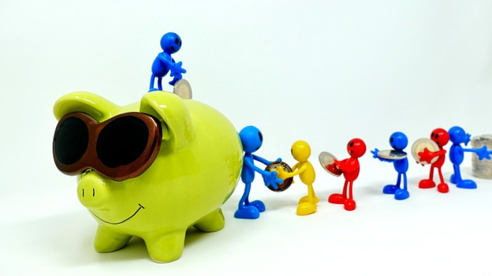 Genügend Kleingeld im Sparschwein? Jeder zweite Rentner erhält in Deutschland weniger als 900 Euro im Monat (Symbolbild).