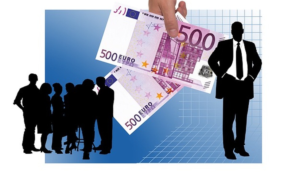 Werden Vermittler mit rechtswidrigen Vergütungsmodellen gelockt? (Symbolbild)