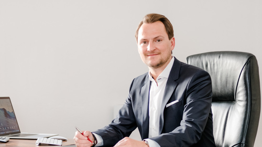 Marco Mahling, Versicherungsmakler und Finanzberater aus München.
