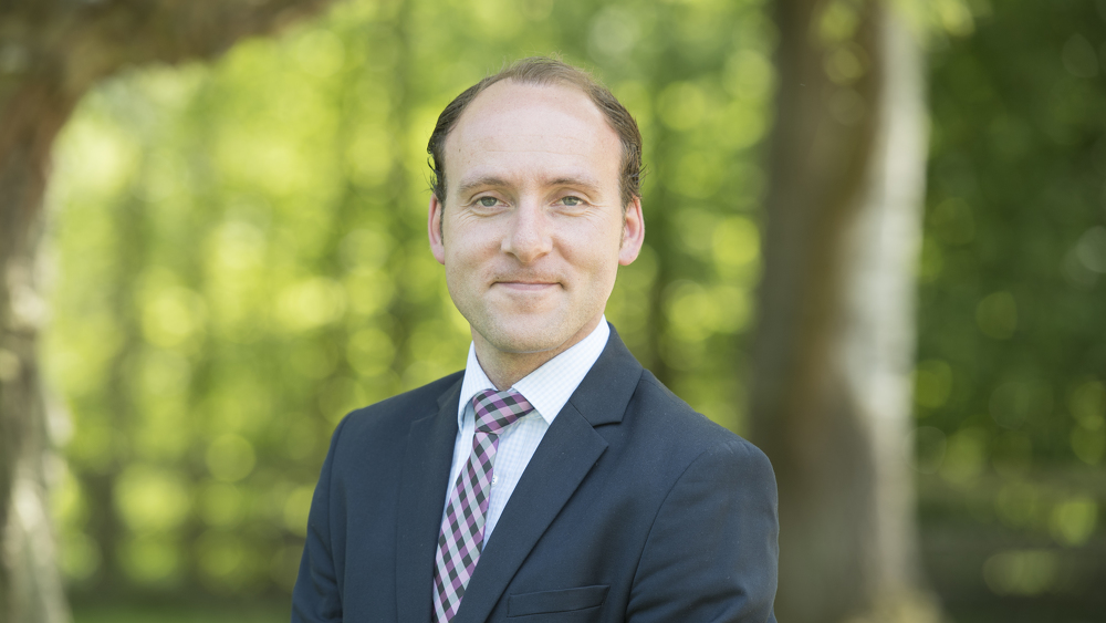 Dr. Felix Garlipp, Abteilungsleiter landwirtschaftliches Spezialgeschäft von den Uelzener Versicherungen