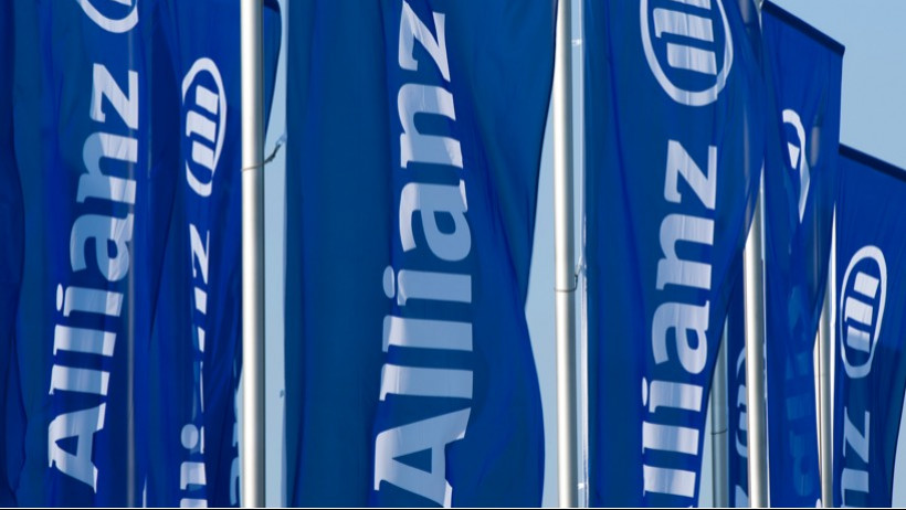 „Der blaue Riese" oder die Dominanz der Allianz „Der blaue Riese" oder die Dominanz der Allianz