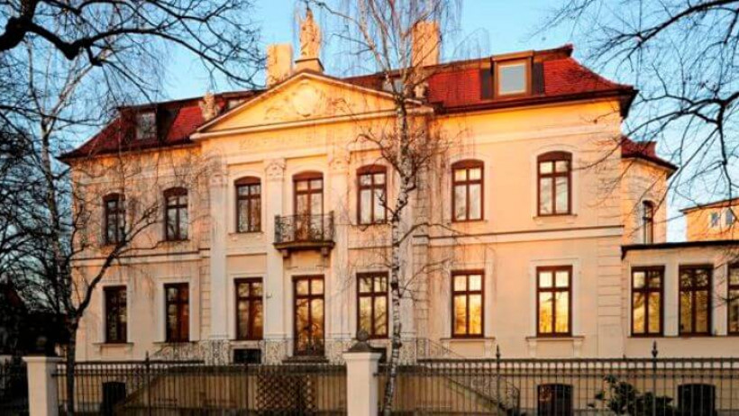 Auxilia Rechtsschutz: Steigerung der Prämien um 4,80 Mio. Euro