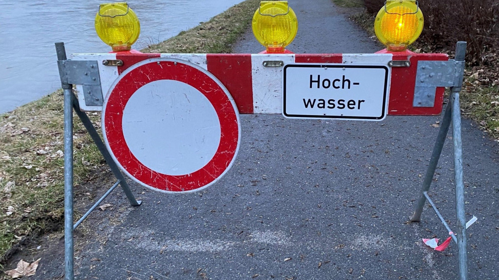 Für Axa-Kunden, die keinen Elementarschutz vereinbart haben, legt der Versicherer einen Hilfsfonds auf.