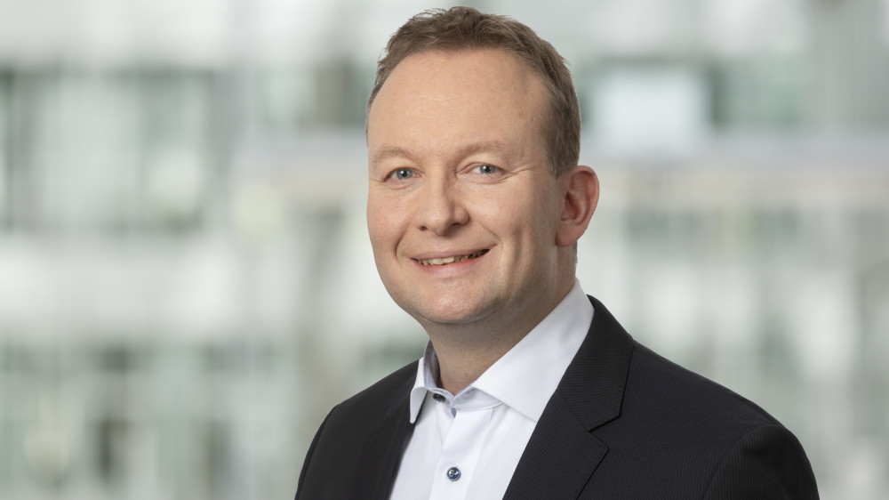 Lars Heermann ist Bereichsleiter Analyse und Bewertung bei Assekurata. Im Kommentar geht er darauf ein, warum Kunden vom Nutzen einer geringeren Garantie überzeugt werden müssen.