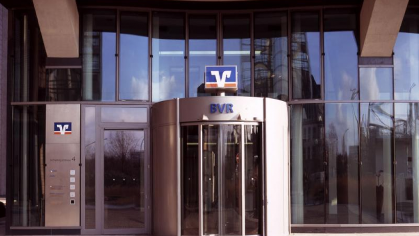 Volks- und Raiffeisenbanken sollen über JDC-Plattform Versicherungen verkaufen Volks- und Raiffeisenbanken sollen über JDC-Plattform Versicherungen verkaufen