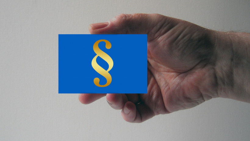 Durch Corona in die roten Zahlen: Rechtsschutz