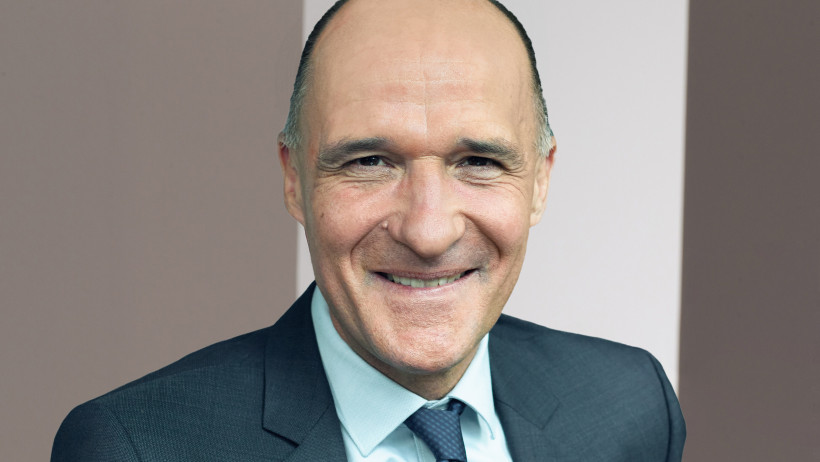 Dr. Helge Lach Dr. Helge Lach