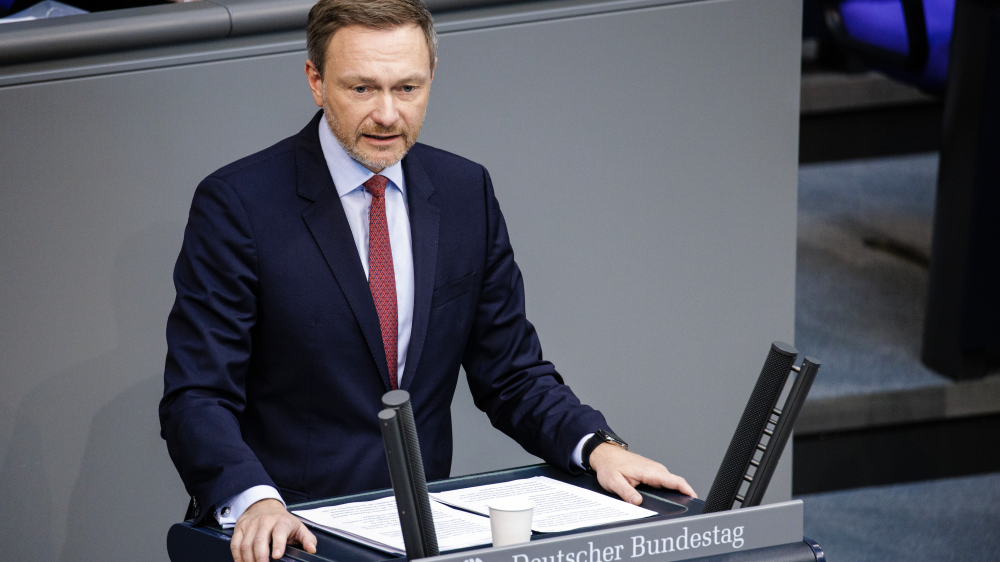 Bundesfinanzminister Christian Lindner stellt den aktuellen Haushalt im Bundestag vor.